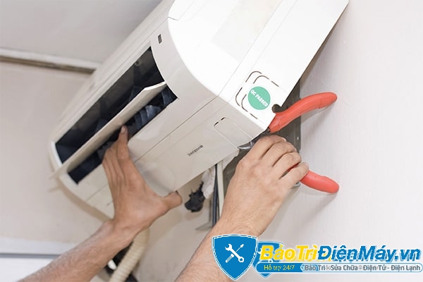 Dịch vụ vệ sinh máy lạnh điện máy xanh - Trung tâm bảo hành sửa chữa điện máy