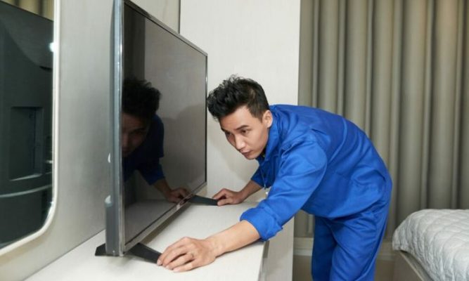 Thay màn hình tivi 82 inch