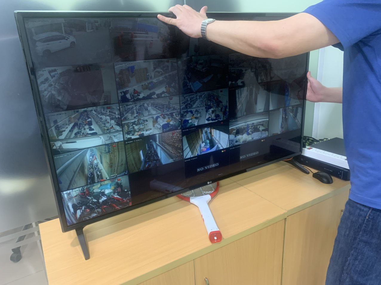 gia thay den led tivi quan 1 s2435