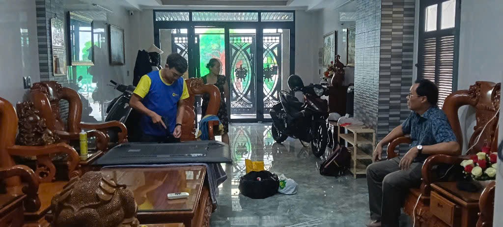 Khi nào bạn nên gọi dịch vụ sửa chữa tivi tại nhà TP.HCM giá rẻ ngay lập tức?