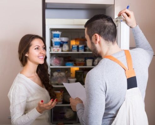 Kiểm tra rò rỉ trước khi nạp gas.