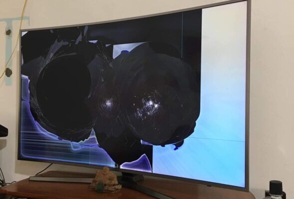 Thay màn hình tivi 43 inch