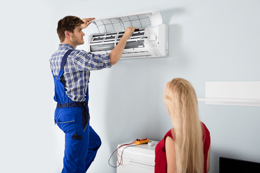 Lọc gió và dàn lạnh bị bám bụi.