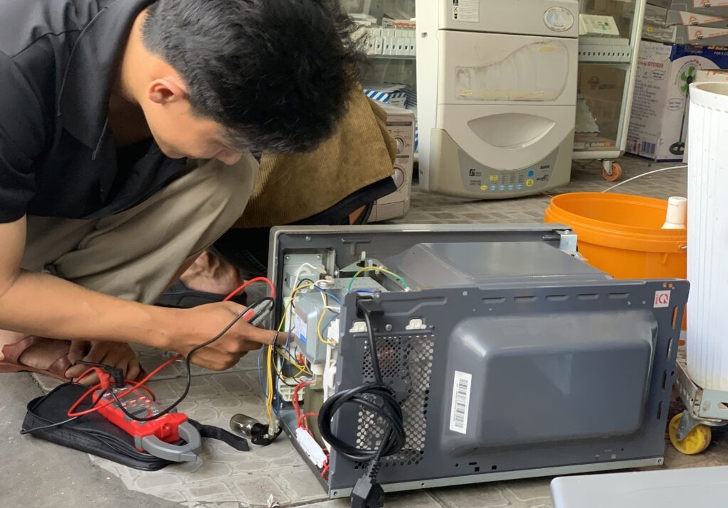 Những lỗi phổ biến cần sửa lò vi sóng tại nhà TP.HCM.