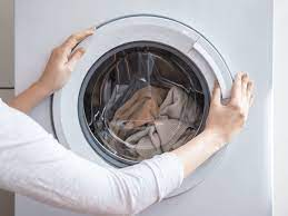 Những sai lầm cần tránh khi vệ sinh máy giặt