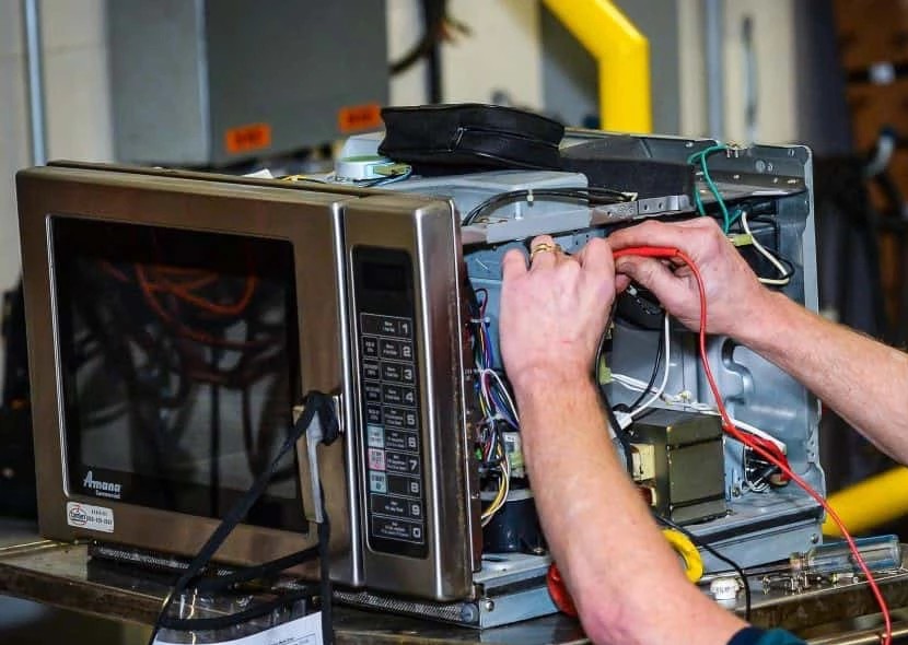 Sửa lò vi sóng tại Hà Nội – Dịch vụ tận nhà, nhanh chóng, chuyên nghiệp.