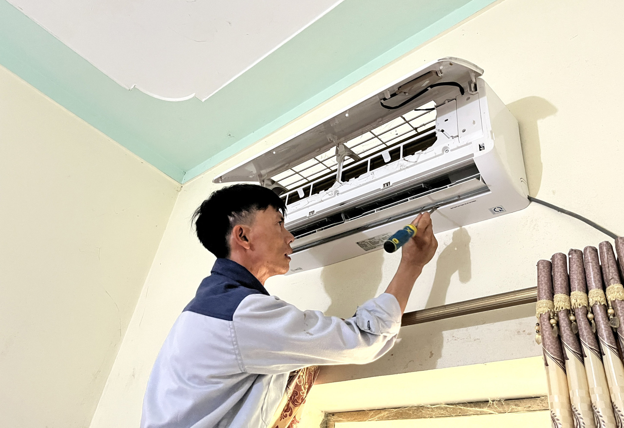 Một số lưu ý để tránh phải sửa chữa máy lạnh mùa hè thường xuyên.