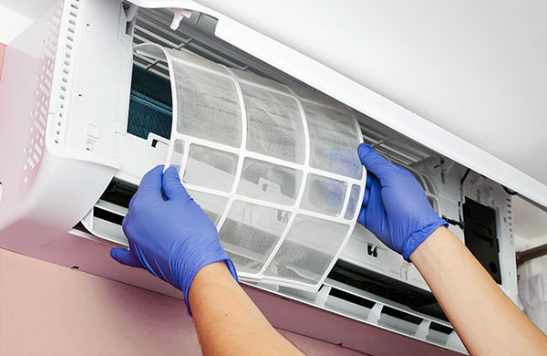 Các dấu hiệu máy lạnh cần sửa gấp trong mùa hè.