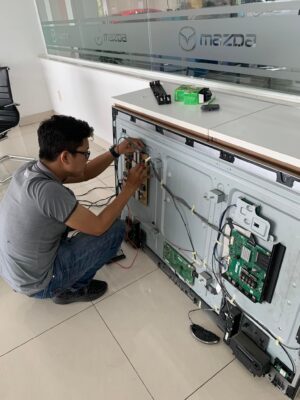 Kinh nghiệm chọn dịch vụ sửa tivi mất sóng uy tín