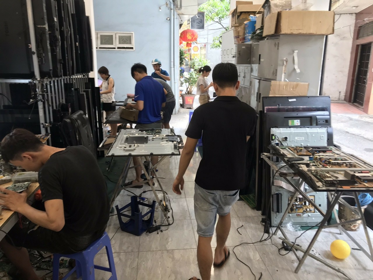 Quy trình sửa tivi tại nhà Hà Nội chuyên nghiệp.