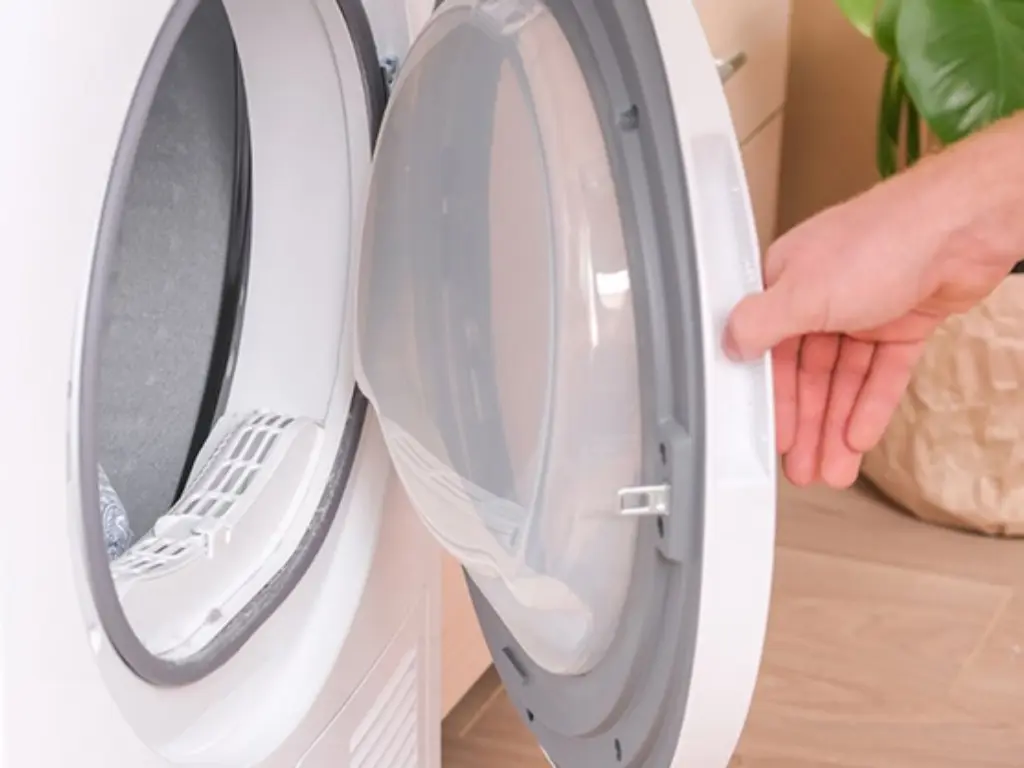 Kinh nghiệm sửa máy giặt LG giúp hạn chế lỗi kẹt cửa.