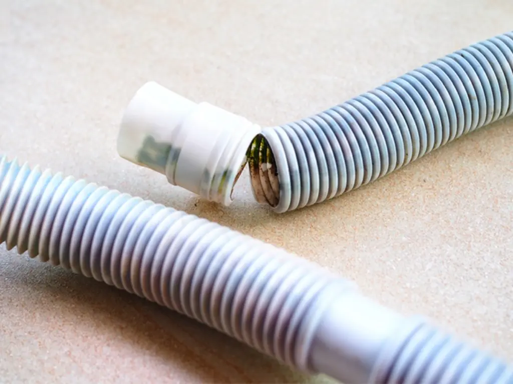 Ống thoát nước bị tắc nghẽn.