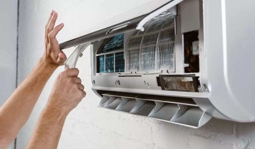 Phòng tránh lỗi máy lạnh LG bị bám tuyết.