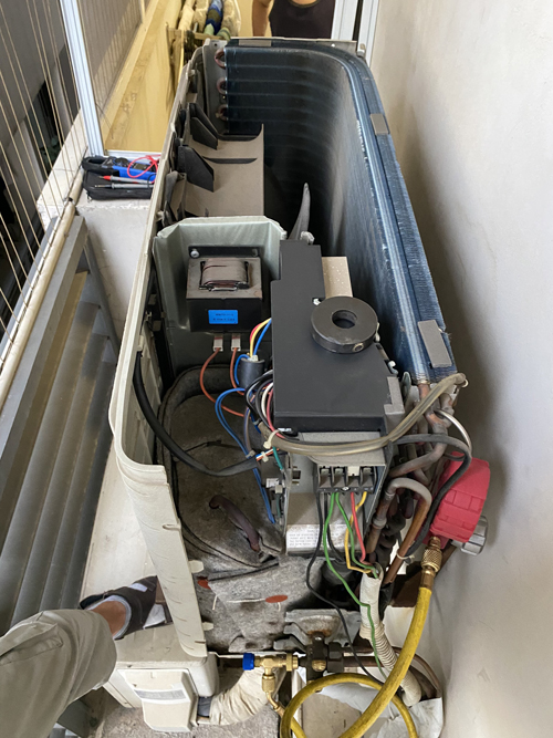 Cách kiểm tra tại nhà khi điều hòa Daikin tự chạy tự tắt.