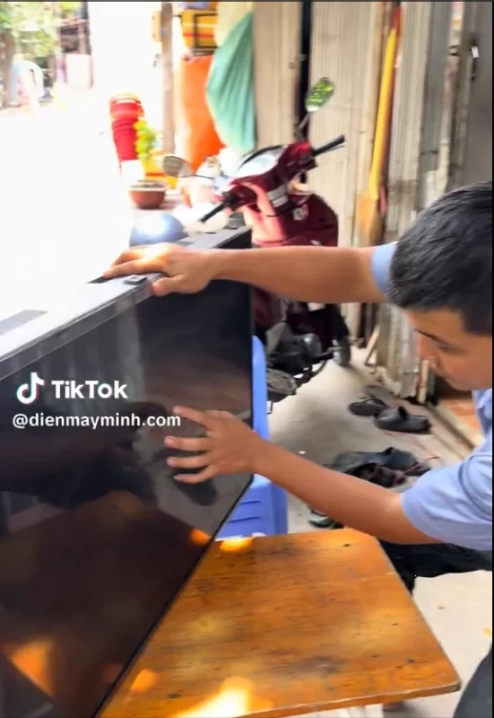 Sửa tivi tại Chung Cư Vinhomes Đồng Khởi